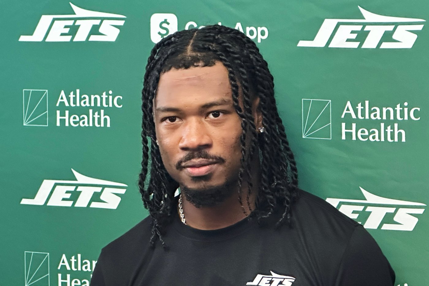 Adonai Mitchell and John Metchie III excited for fresh starts after coming to Jets in big trades | iNFOnews.ca
