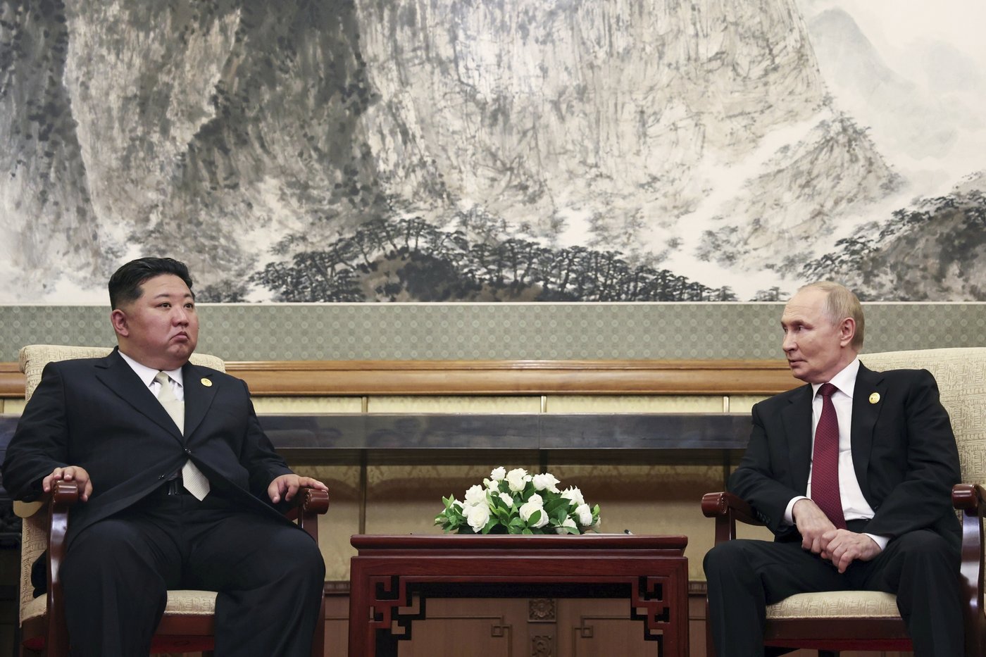 Putin meets North Korea's Kim in Beijing | iNFOnews.ca Putin meets North Korea's Kim in Beijing | iNFOnews.ca