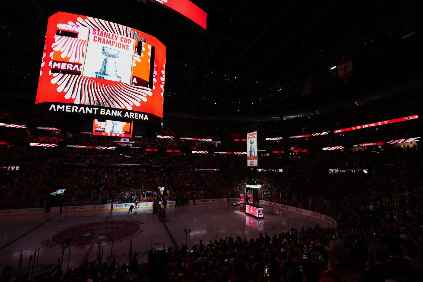 Panthers celebrate Stanley Cup win with banner ceremony, eye historic three-peat as NHL kings | iNFOnews.ca