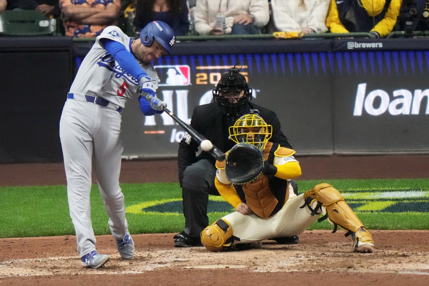 Snell spectacular and Dodgers barely hold on in 9th to beat Brewers 2-1 in NLCS opener | iNFOnews.ca Snell spectacular and Dodgers barely hold on in 9th to beat Brewers 2-1 in NLCS opener | iNFOnews.ca