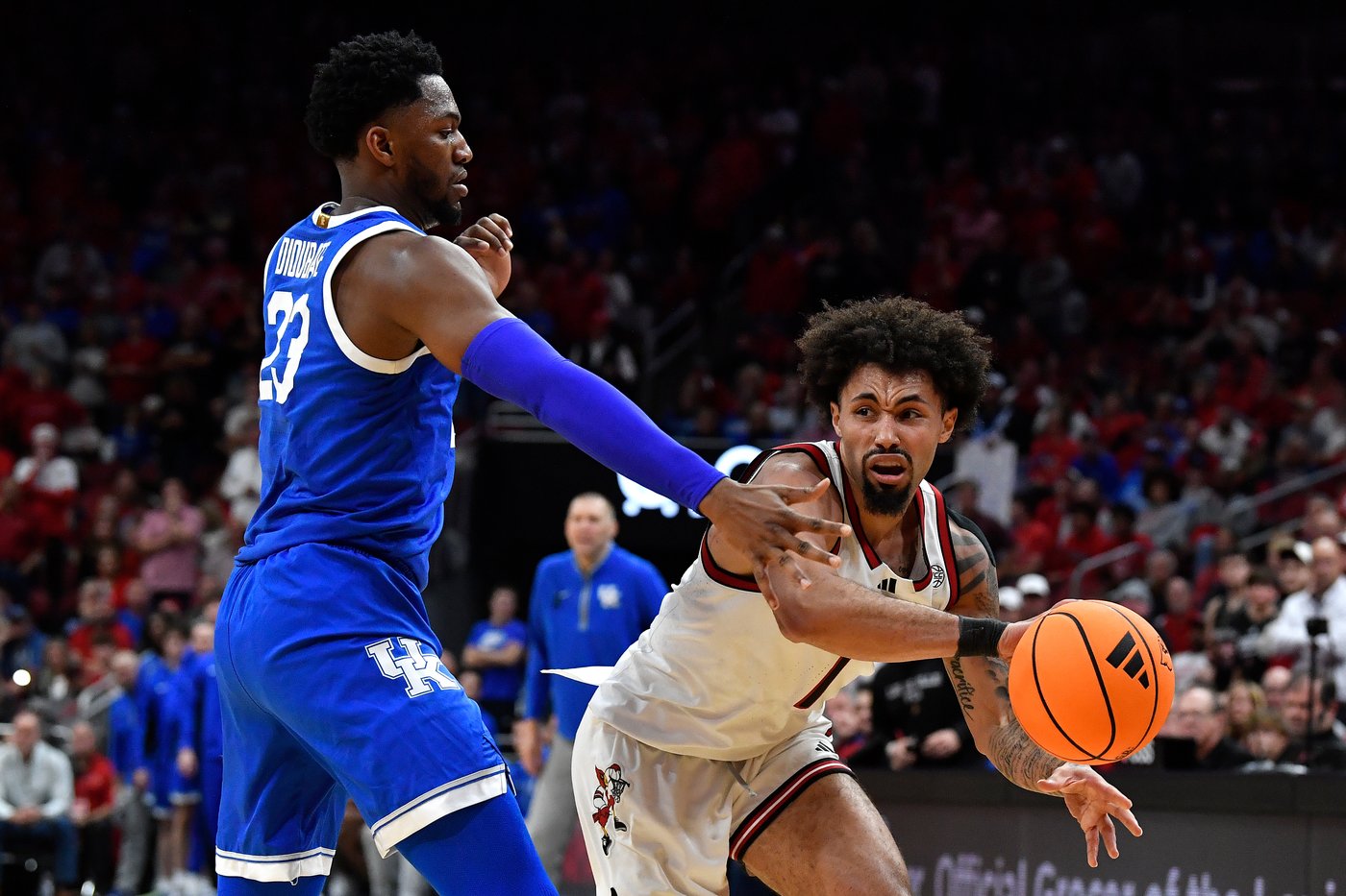 Freshman Brown rises to the occasion for No. 12 Louisville in 96-88 win over No. 9 Kentucky | iNFOnews.ca