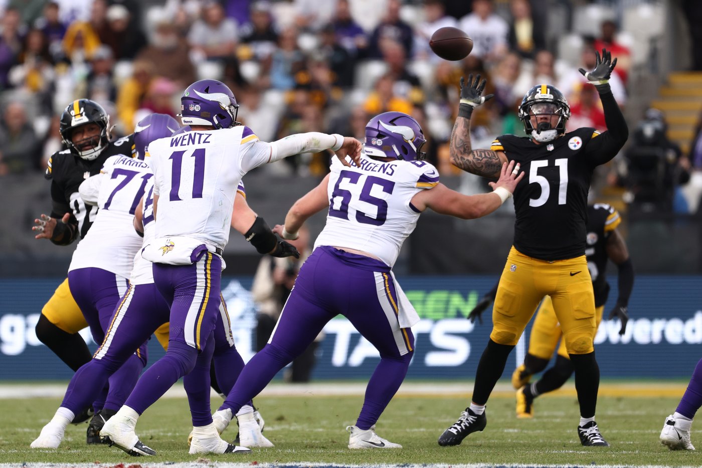 Vikings say Croke Park clock problem was costly in loss to Steelers | iNFOnews.ca