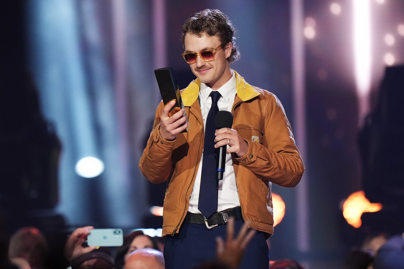 Josh Ross, Cameron Whitcomb win big at 2025 Canadian Country Music Awards | iNFOnews.ca