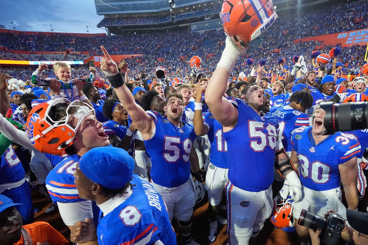 Freshman receiver Dallas Wilson is 'a specimen' for floundering Florida, his QB says | iNFOnews.ca
