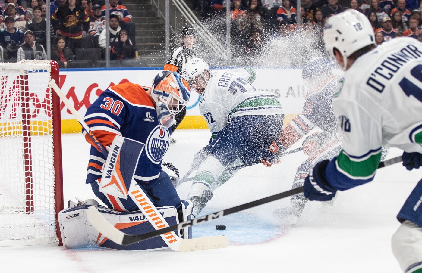 Oilers net first win with 3-1 decision over resilient Canucks | iNFOnews.ca
