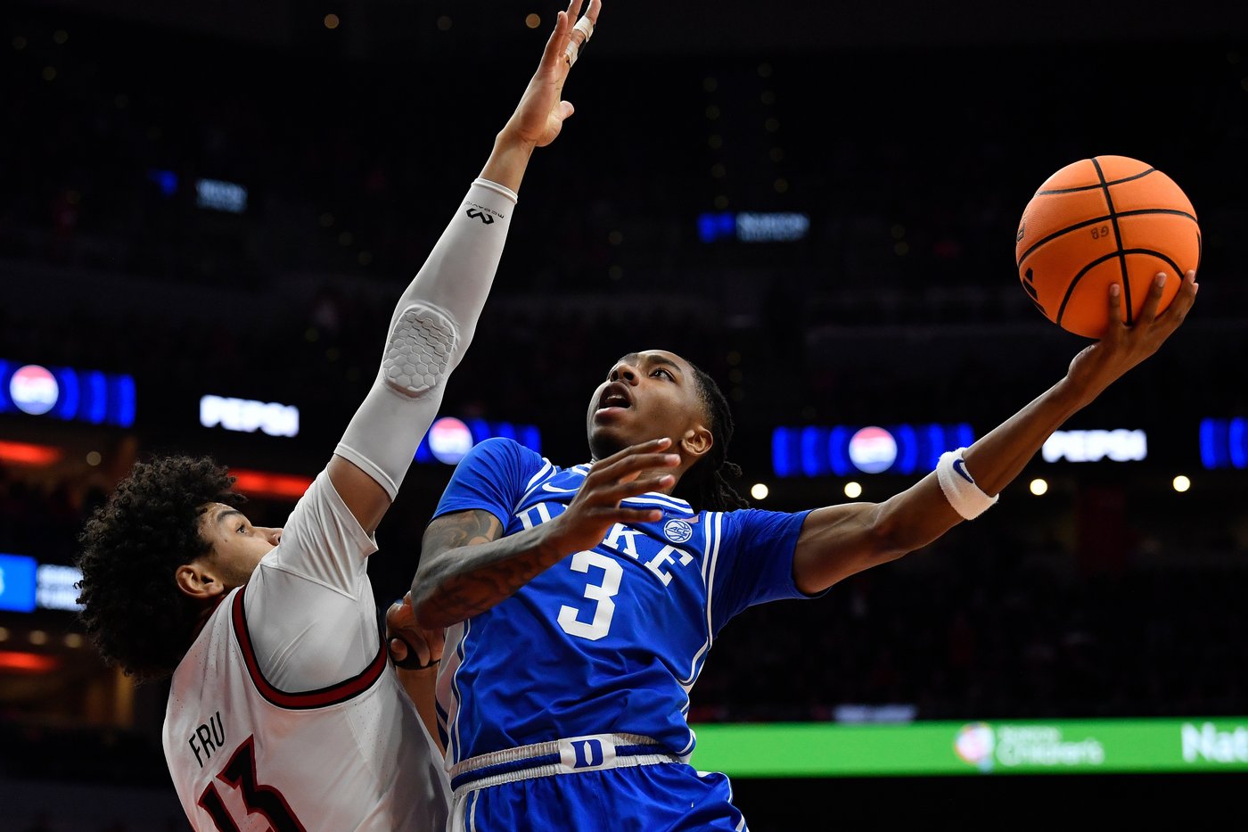 Cameron Boozer scores 27, hot-shooting No. 6 Duke rallies past No. 20 Louisville 84-73 | iNFOnews.ca