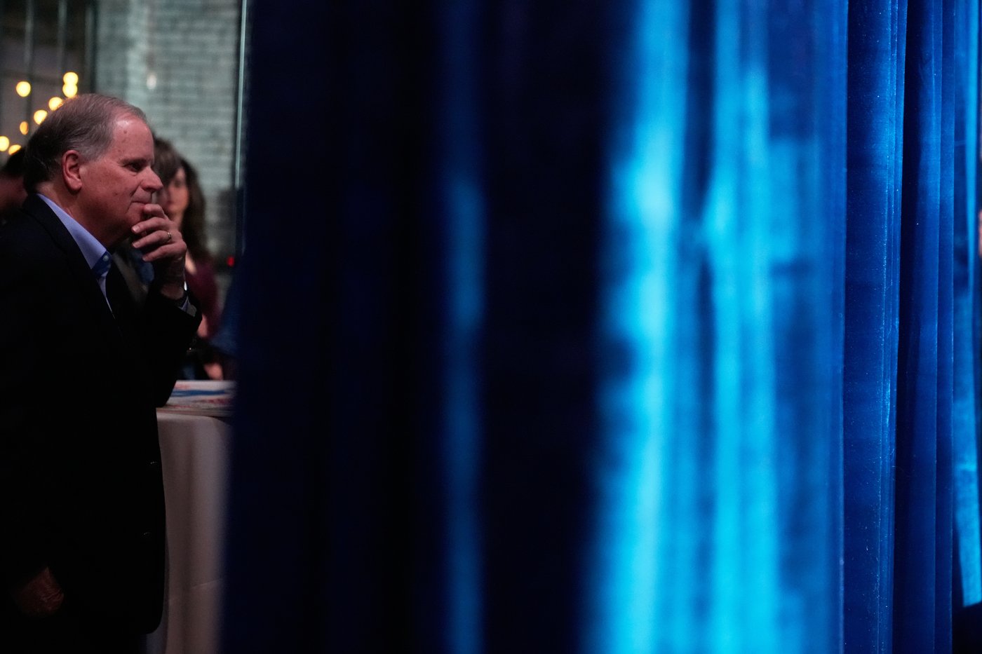 Democratic former Sen. Doug Jones launches campaign for Alabama governor | iNFOnews.ca Democratic former Sen. Doug Jones launches campaign for Alabama governor | iNFOnews.ca