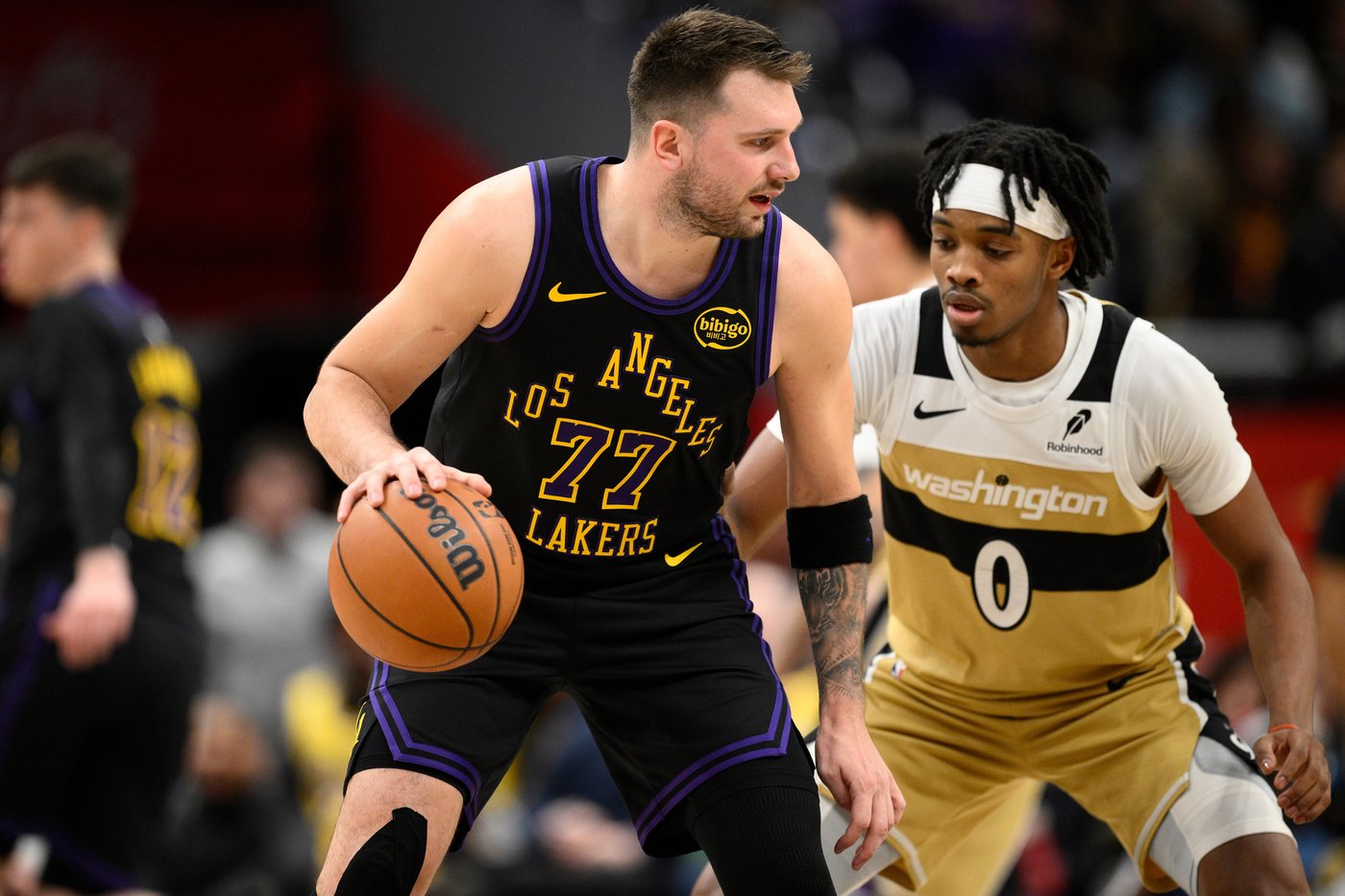Luka Doncic has a triple-double (26 points, 11 assists, 10 rebounds) before halftime as Lakers roll | iNFOnews.ca