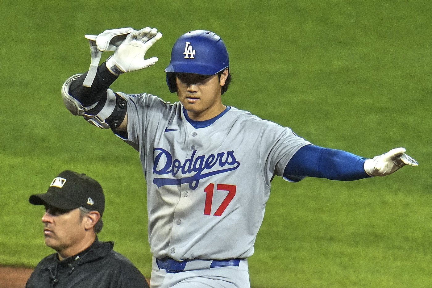 MLB's regular season enters its final 3 weeks. Here's a look at the playoff picture and awards races | iNFOnews.ca