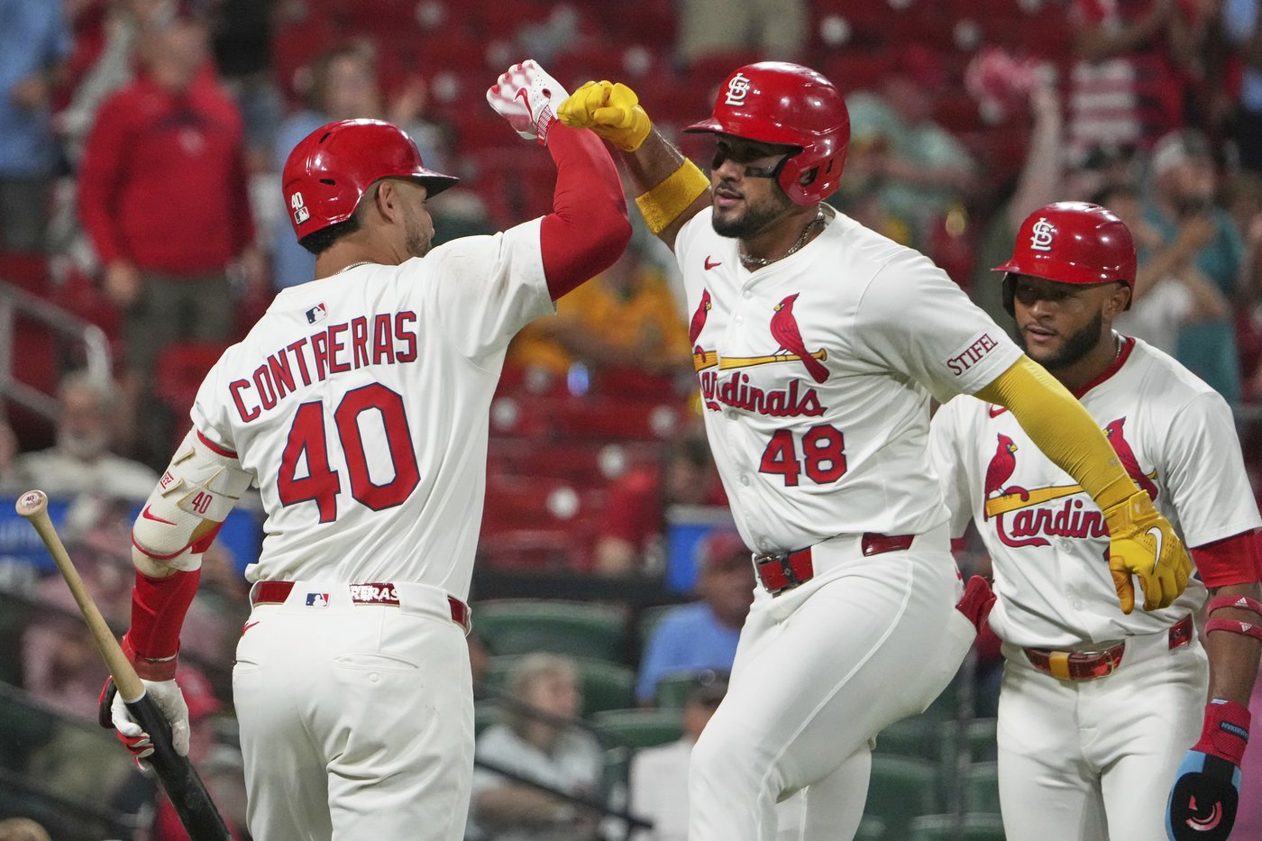 Herrera hits go-ahead homer, Mikolas pitches 6 solid innings, Cardinals beat A's 2-1 | iNFOnews.ca