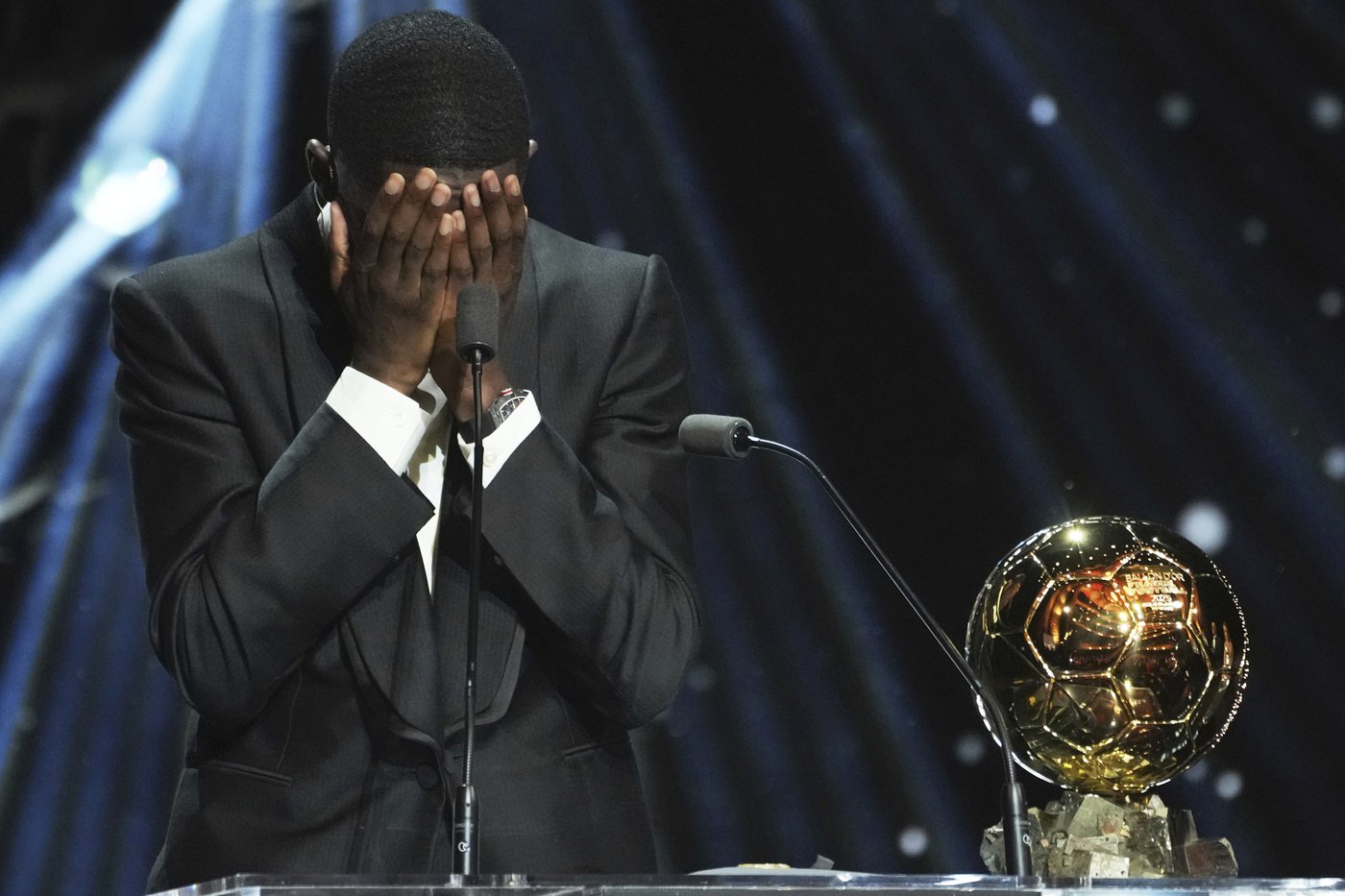 PSG's Dembélé wins the Ballon d'Or and Barcelona's Bonmati achieves award hat trick | iNFOnews.ca