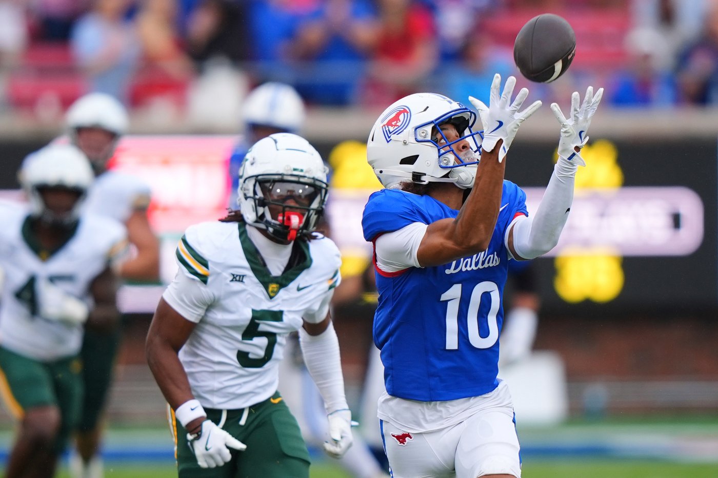 Baylor upends No. 17 SMU in 2 OTs as Sawyer Robertson throws for 440 yards, 4 TDs | iNFOnews.ca Baylor upends No. 17 SMU in 2 OTs as Sawyer Robertson throws for 440 yards, 4 TDs | iNFOnews.ca