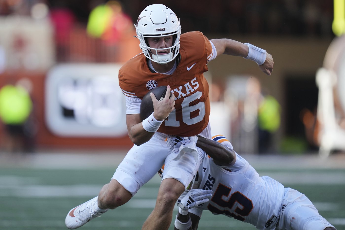 Arch Manning promises to improve as Texas prepares for its last game before SEC play | iNFOnews.ca