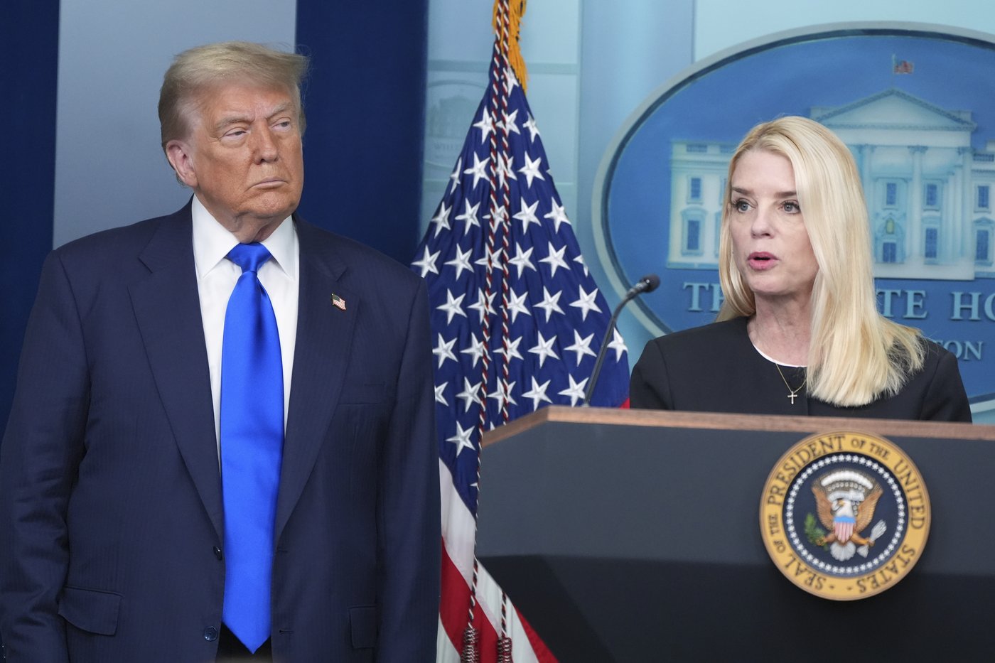 Trump ramps up retribution campaign with push for Bondi to pursue cases against his foes | iNFOnews.ca
