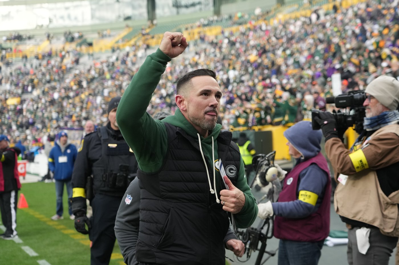 Lions and Packers kick off holiday triple-header with high-stakes game in division and playoff races | iNFOnews.ca