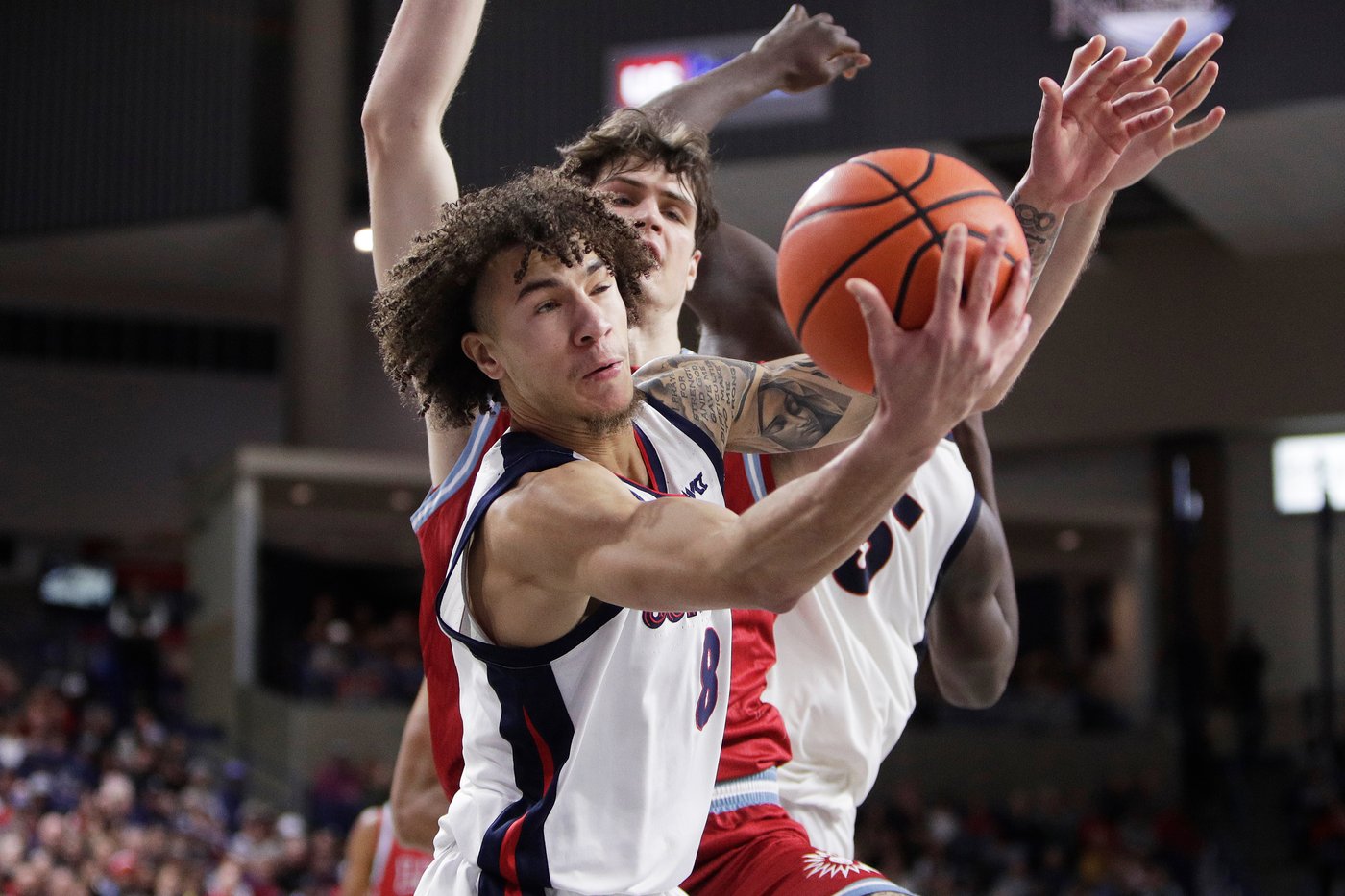 Graham Ike scores 16 points as No. 7 Gonzaga routs Loyola Marymount 82-47 | iNFOnews.ca