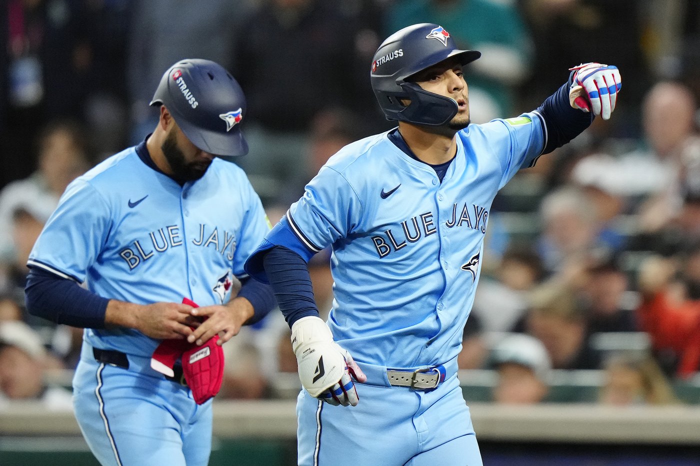 Photo Gallery: Blue Jays even ALCS with 8-2 win in Game 4 | iNFOnews.ca
