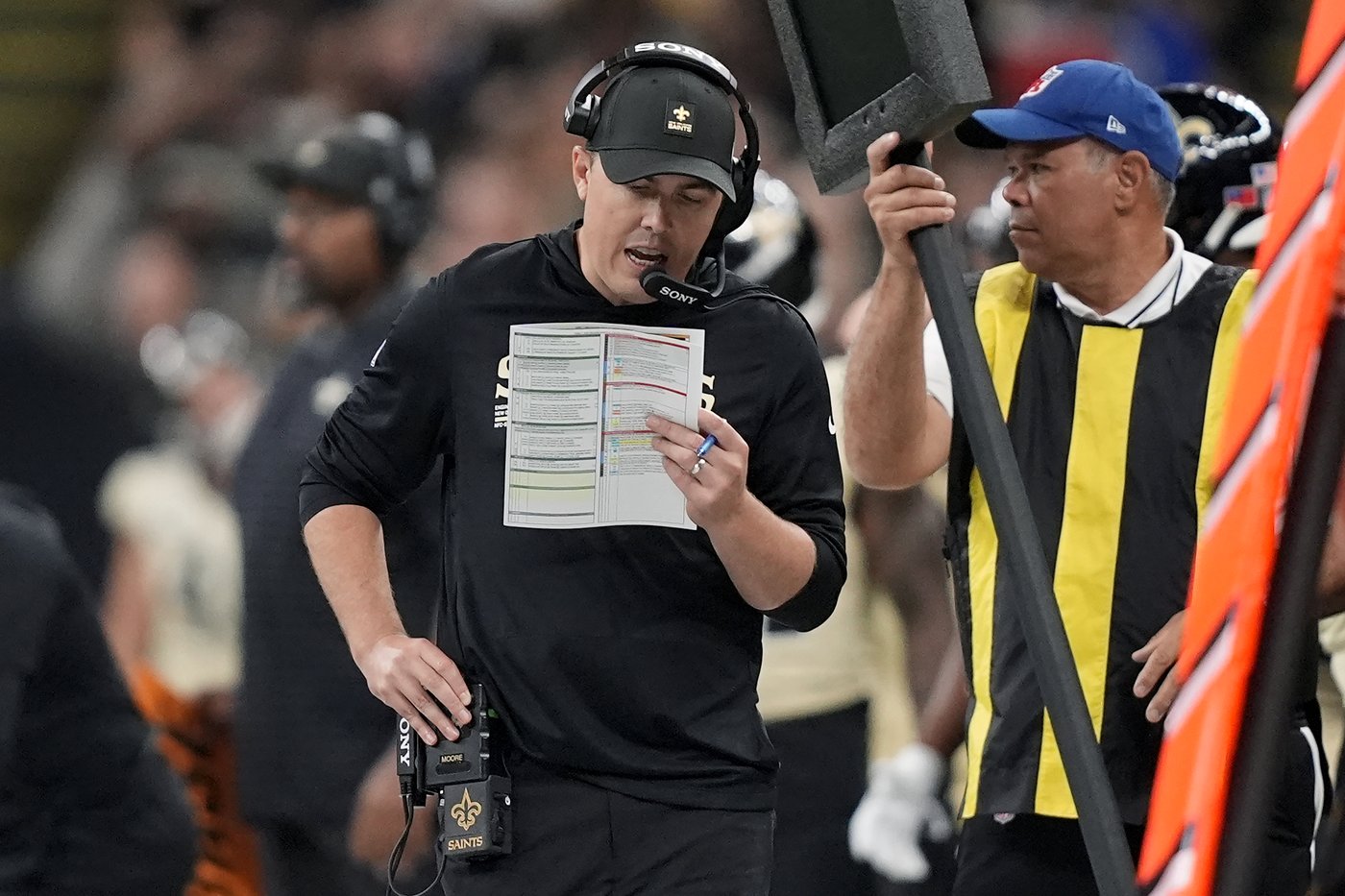 Saints' untimely sloppiness undermines Kellen Moore's otherwise competitive coaching debut | iNFOnews.ca