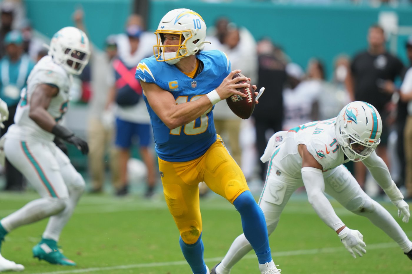 Colts return to site of only loss this season looking to knock off Chargers | iNFOnews.ca