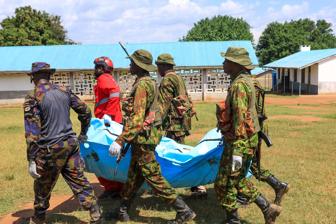 Kenyan landslide death toll rises to 26 as flash floods hamper search for survivors | iNFOnews.ca Kenyan landslide death toll rises to 26 as flash floods hamper search for survivors | iNFOnews.ca