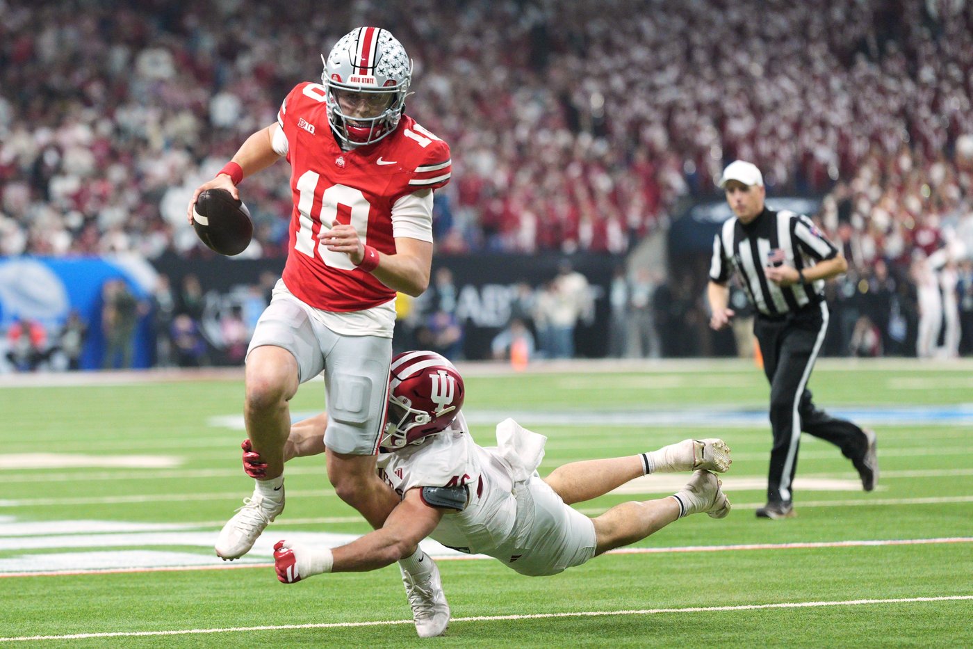 Ohio State's Julian Sayin looking forward to following idols as a Heisman finalist | iNFOnews.ca Ohio State's Julian Sayin looking forward to following idols as a Heisman finalist | iNFOnews.ca