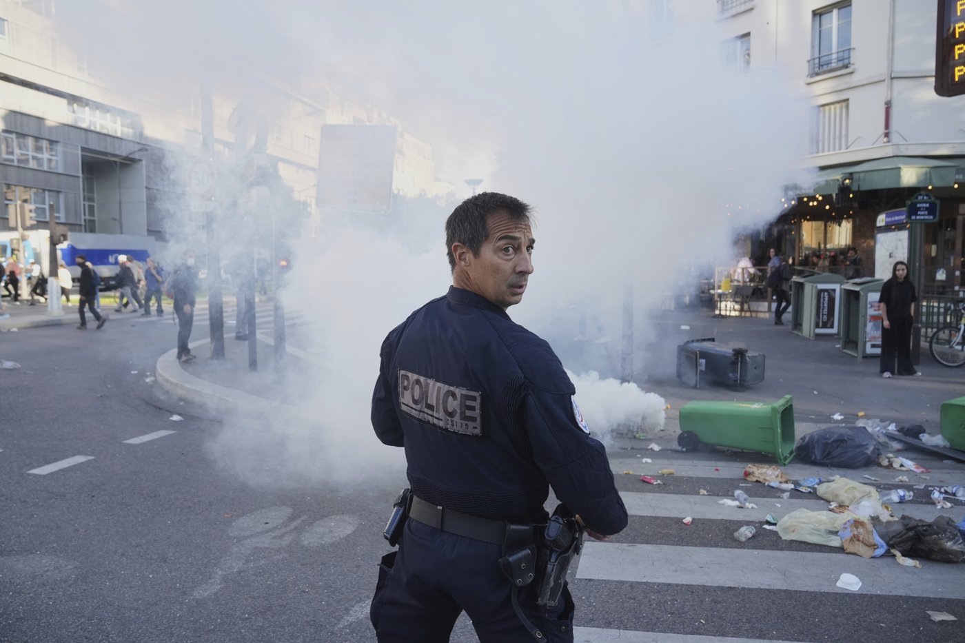 Protesters clash with police in Paris as 'Block Everything' movement gains momentum | iNFOnews.ca Protesters clash with police in Paris as 'Block Everything' movement gains momentum | iNFOnews.ca