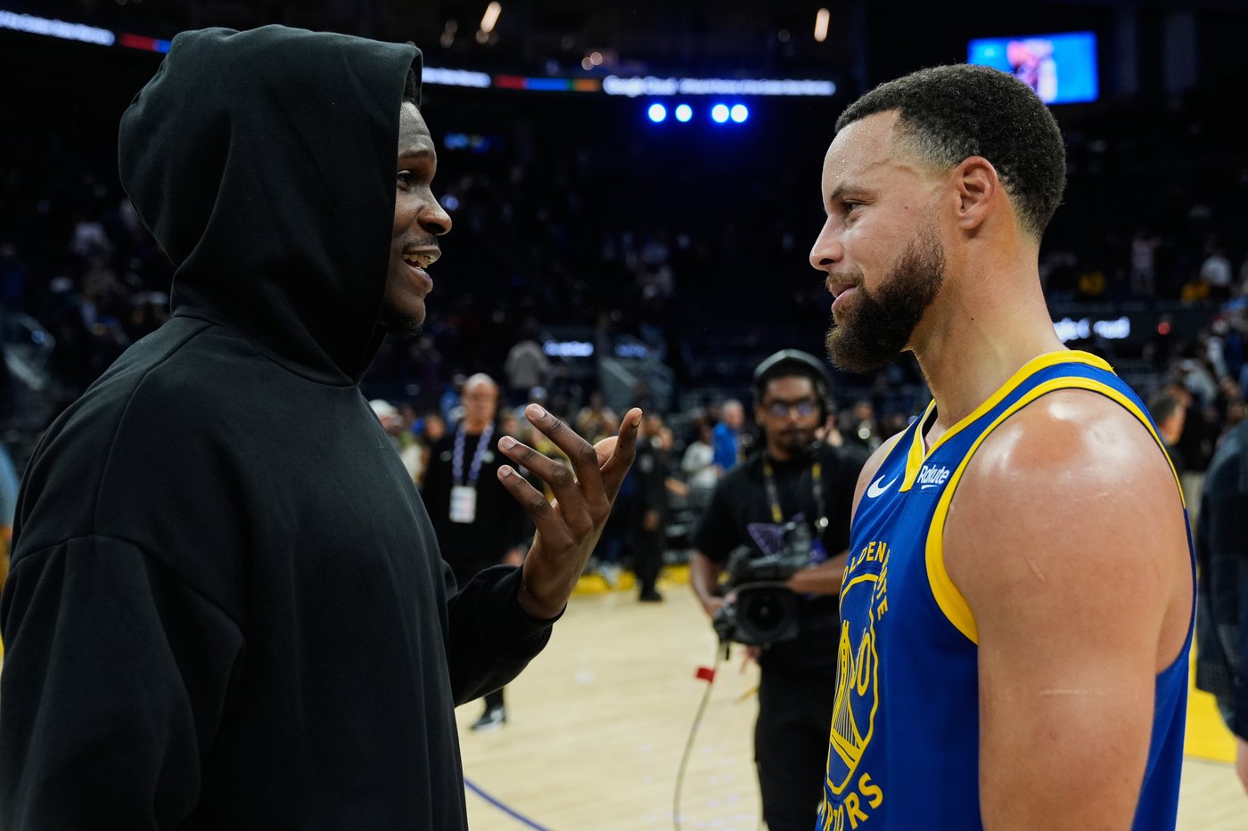 Timberwolves hold Edwards out for second straight game with sore foot and finish strong again | iNFOnews.ca