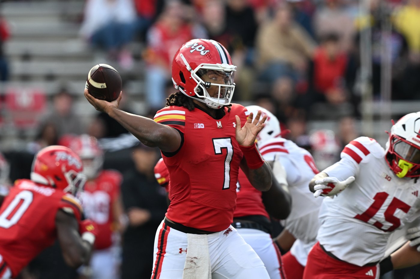 Raiola overcomes 3 interceptions, throws 4th TD with 1:08 left as Nebraska edges Maryland 34-31 | iNFOnews.ca