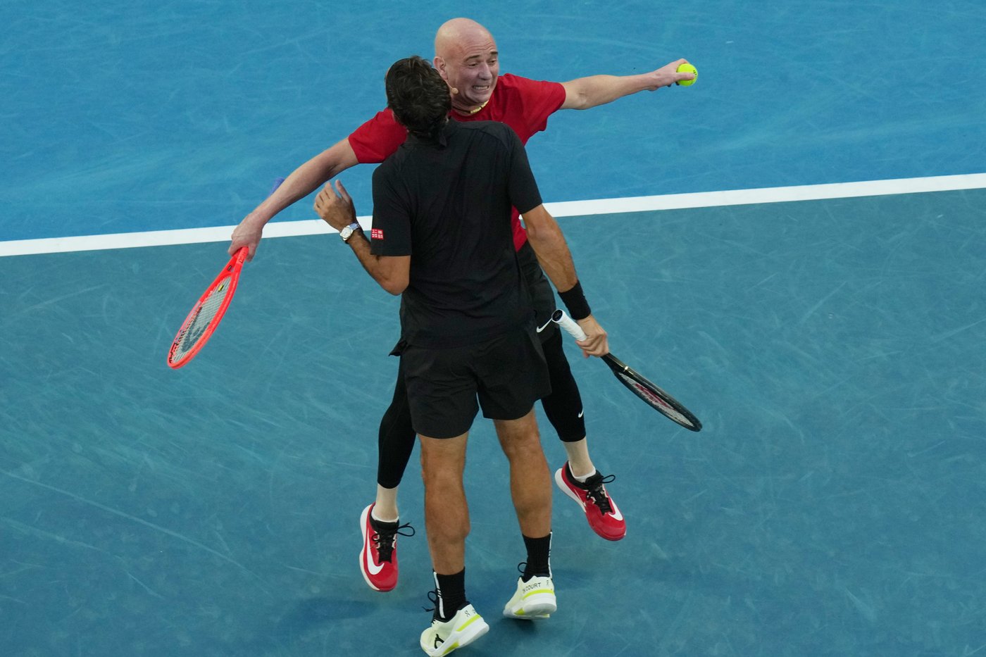 Roger Federer steals the show at Australian Open's first formal opening ceremony | iNFOnews.ca