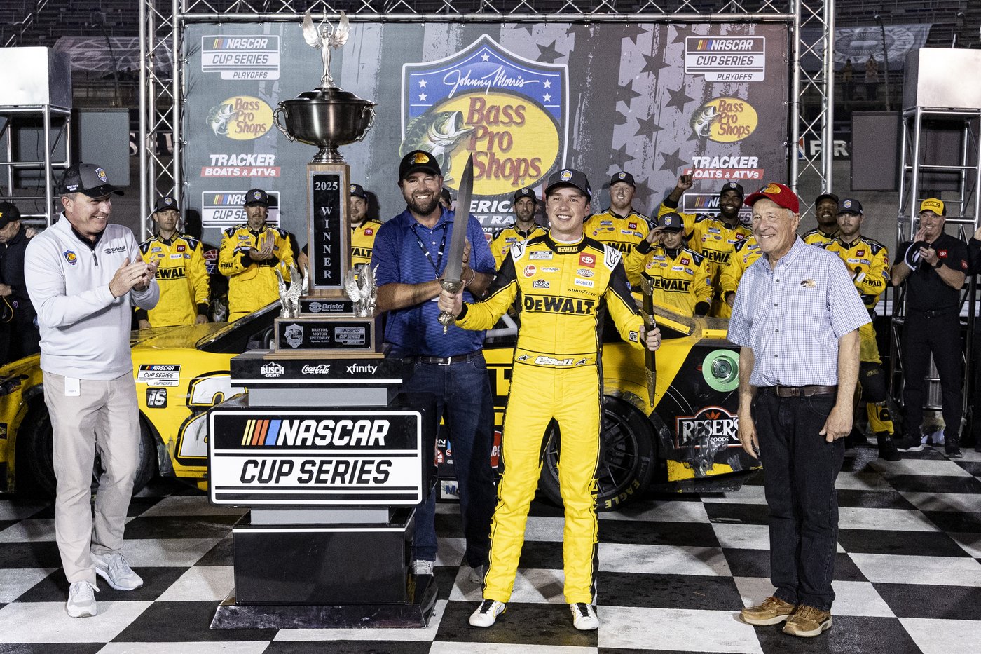 Joe Gibbs Racing emerges as championship favorite after first-round sweep of the NASCAR Cup playoffs | iNFOnews.ca