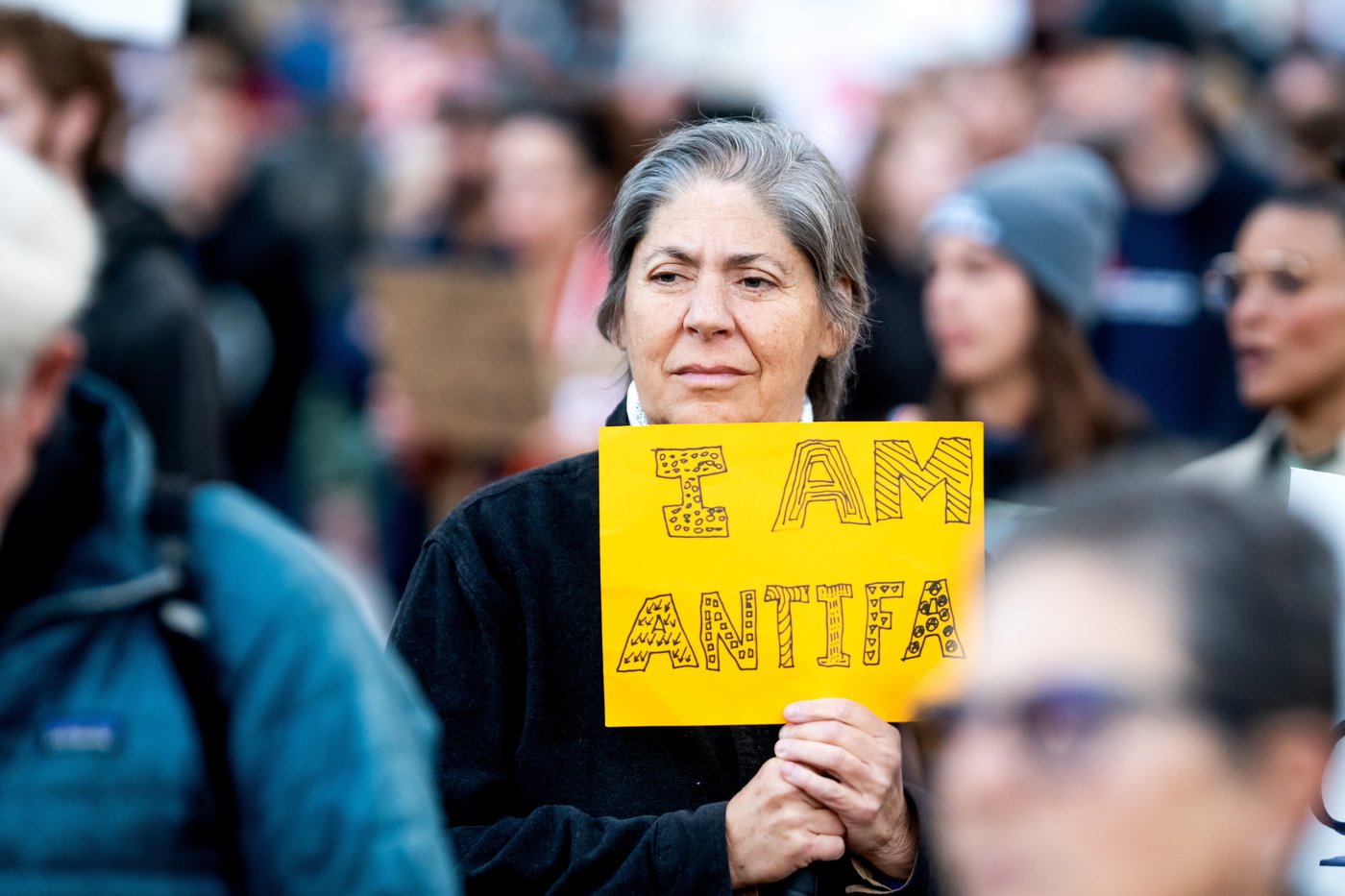 Photos of protesters pushing back on Trump’s plan to surge federal troops to San Francisco | iNFOnews.ca
