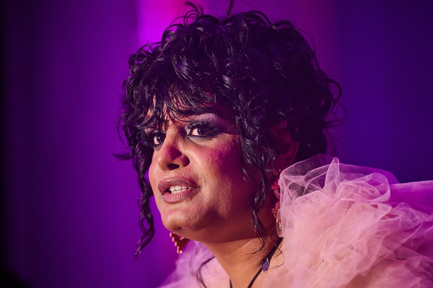 Sam Smith calls Beverly Glenn-Copeland 'statesman of queer community' at Pink Awards | iNFOnews.ca Sam Smith calls Beverly Glenn-Copeland 'statesman of queer community' at Pink Awards | iNFOnews.ca