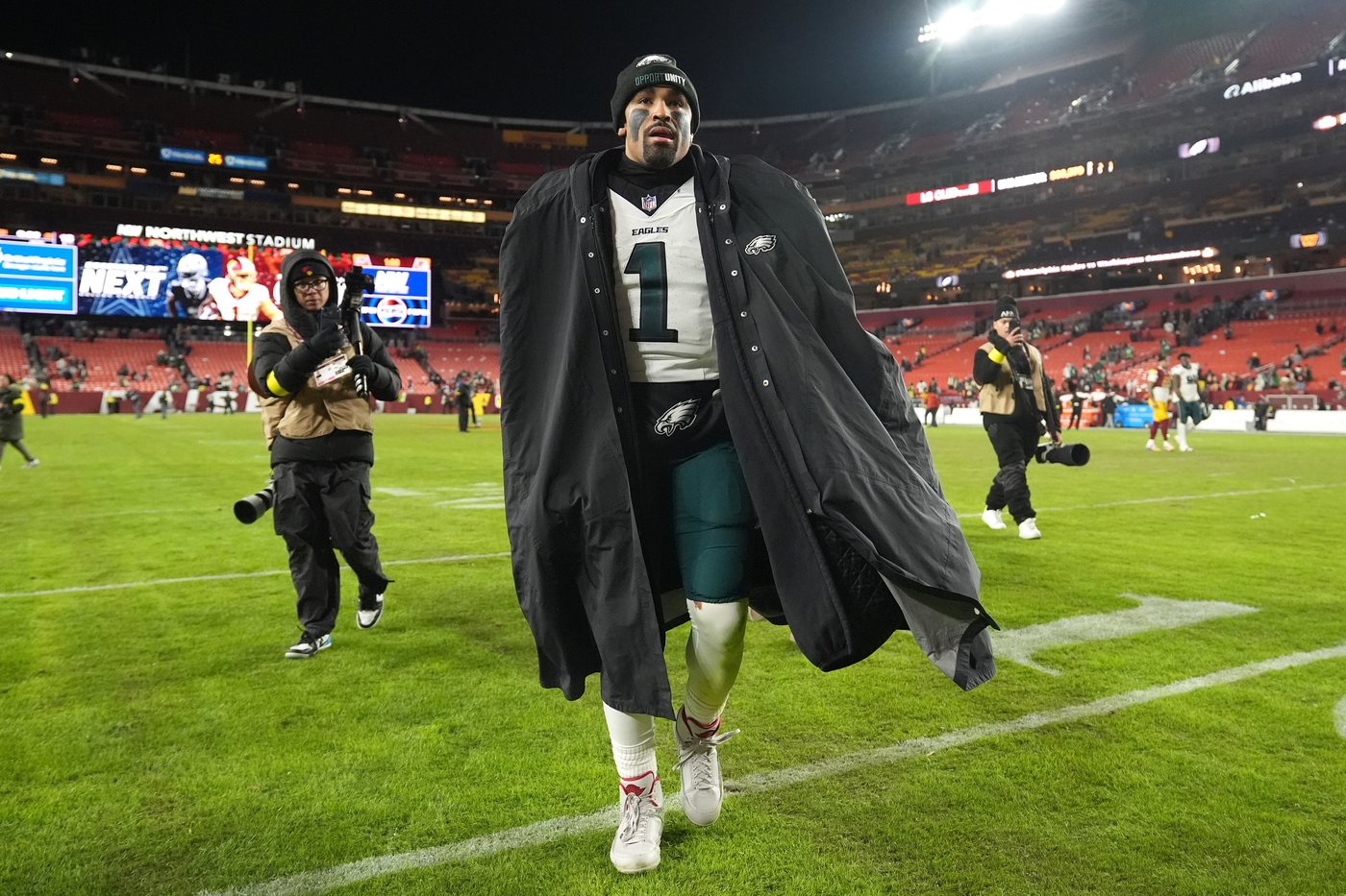 Eagles eye bigger goals after becoming first NFC East team in 20 years to clinch consecutive titles | iNFOnews.ca