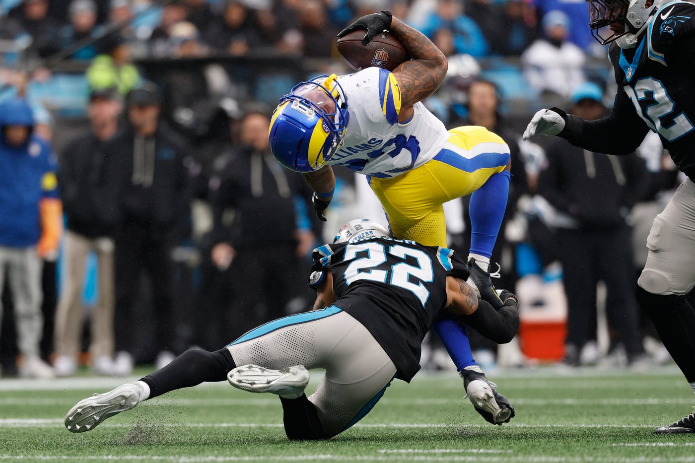Top photos from Week 13 of the NFL season | iNFOnews.ca
