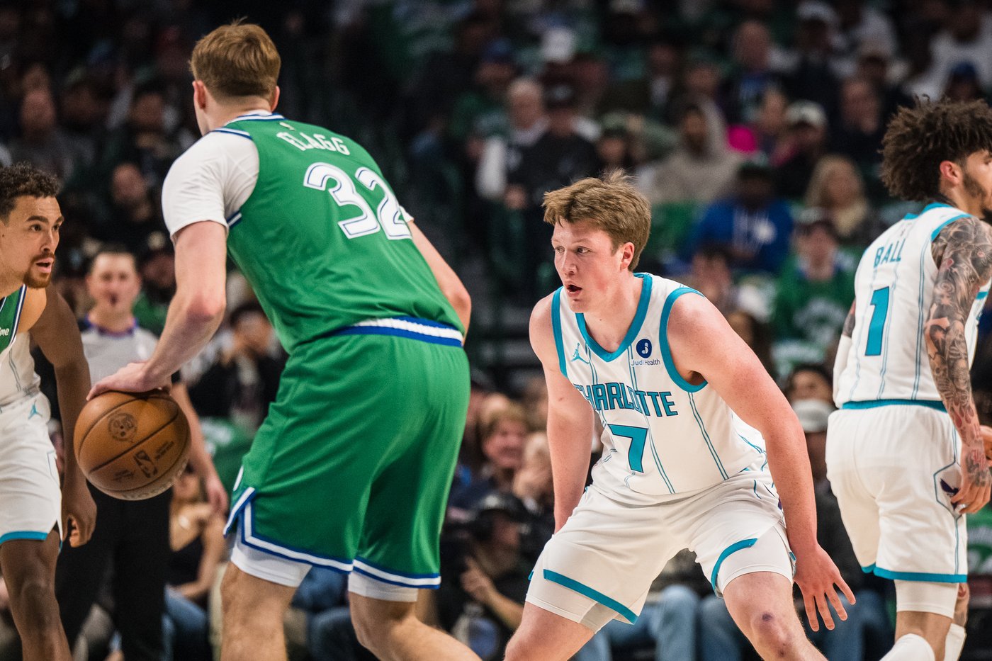 Hornets edge Mavericks 123-121 to spoil Cooper Flagg's 49-point game | iNFOnews.ca