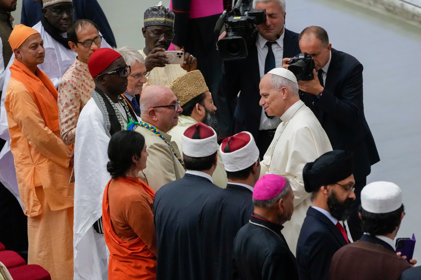 Pope condemns antisemitism and vows to fight it as tensions rise over Israel's war in Gaza | iNFOnews.ca Pope condemns antisemitism and vows to fight it as tensions rise over Israel's war in Gaza | iNFOnews.ca