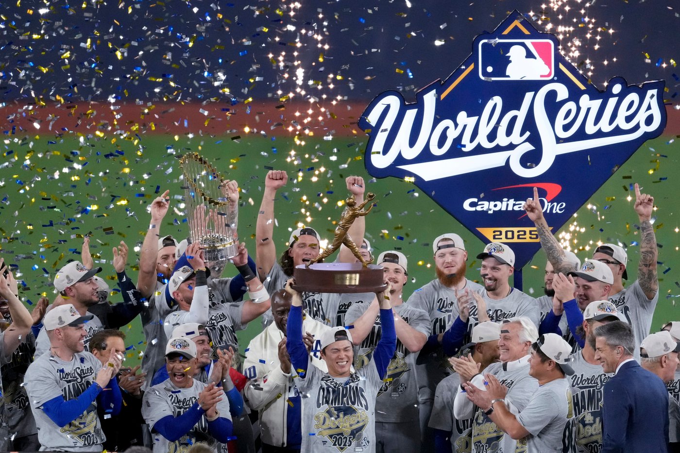 The Los Angeles Dodgers become first World Series repeat champions in 25 years, in photos | iNFOnews.ca