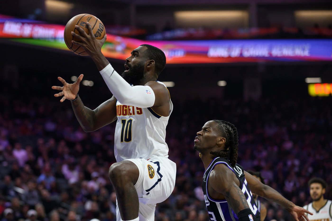 Nuggets extend winning streak to five with victory over Kings | iNFOnews.ca