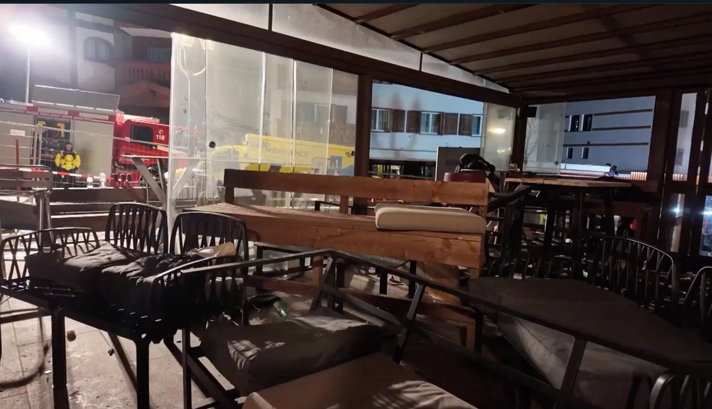 Fire at Swiss Alpine resort bar during New Year's celebration leaves dozens feared dead, 100 injured | iNFOnews.ca Fire at Swiss Alpine resort bar during New Year's celebration leaves dozens feared dead, 100 injured | iNFOnews.ca