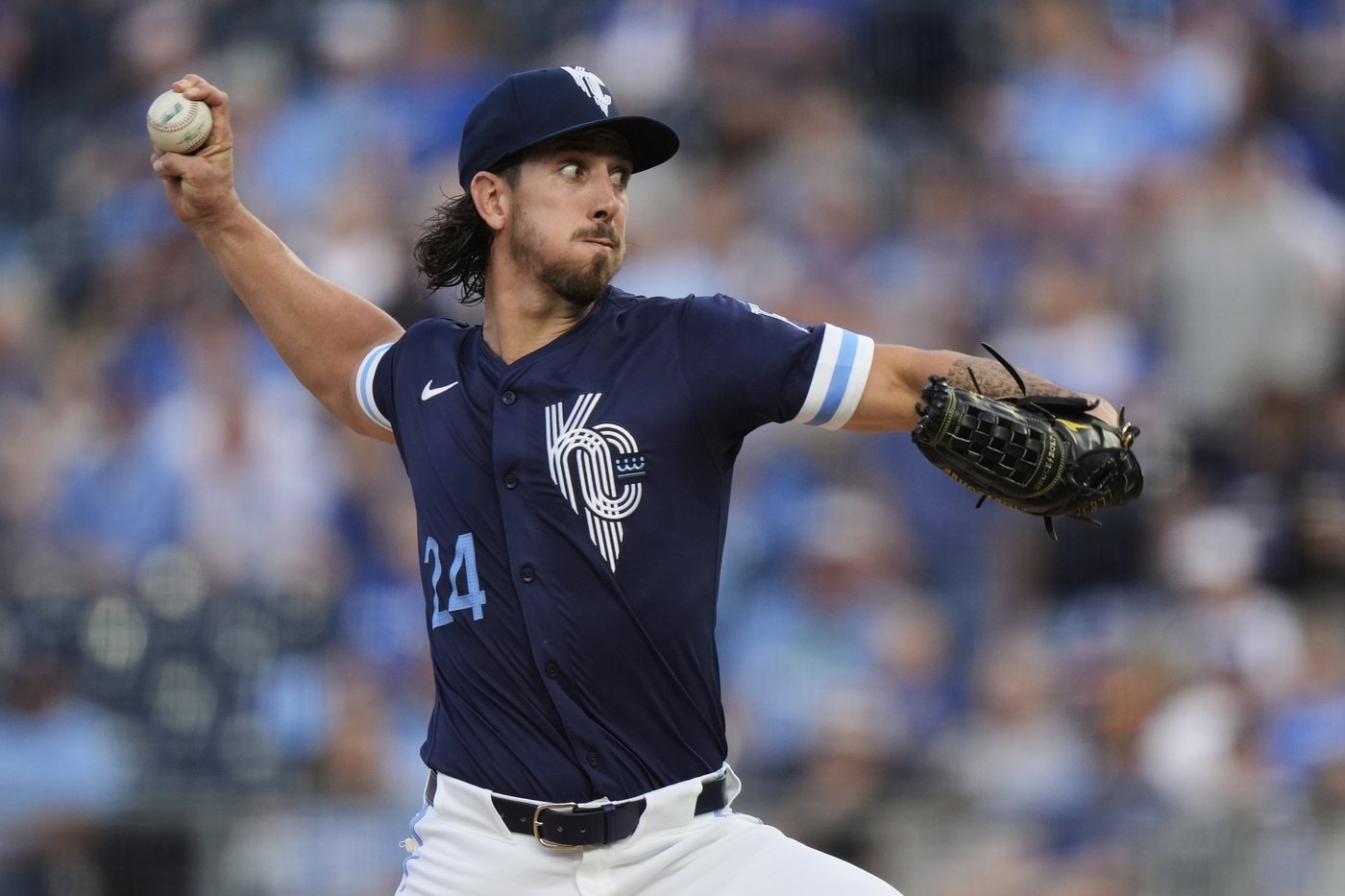 Perez hits 3-run HR in 7-run 1st inning as Royals rough up Scherzer in 20-1 win over Blue Jays | iNFOnews.ca