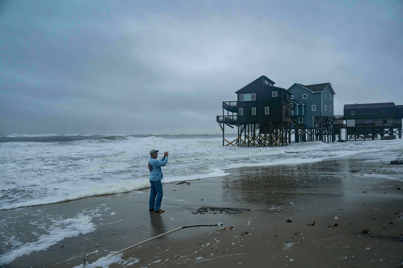 New Jersey declares emergency as nor'easter approaches, while Alaska flooding carries away homes | iNFOnews.ca