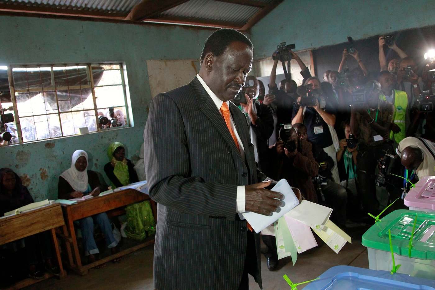 Photos of Raila Odinga, the former Kenyan PM who helped steer the country into multiparty democracy | iNFOnews.ca