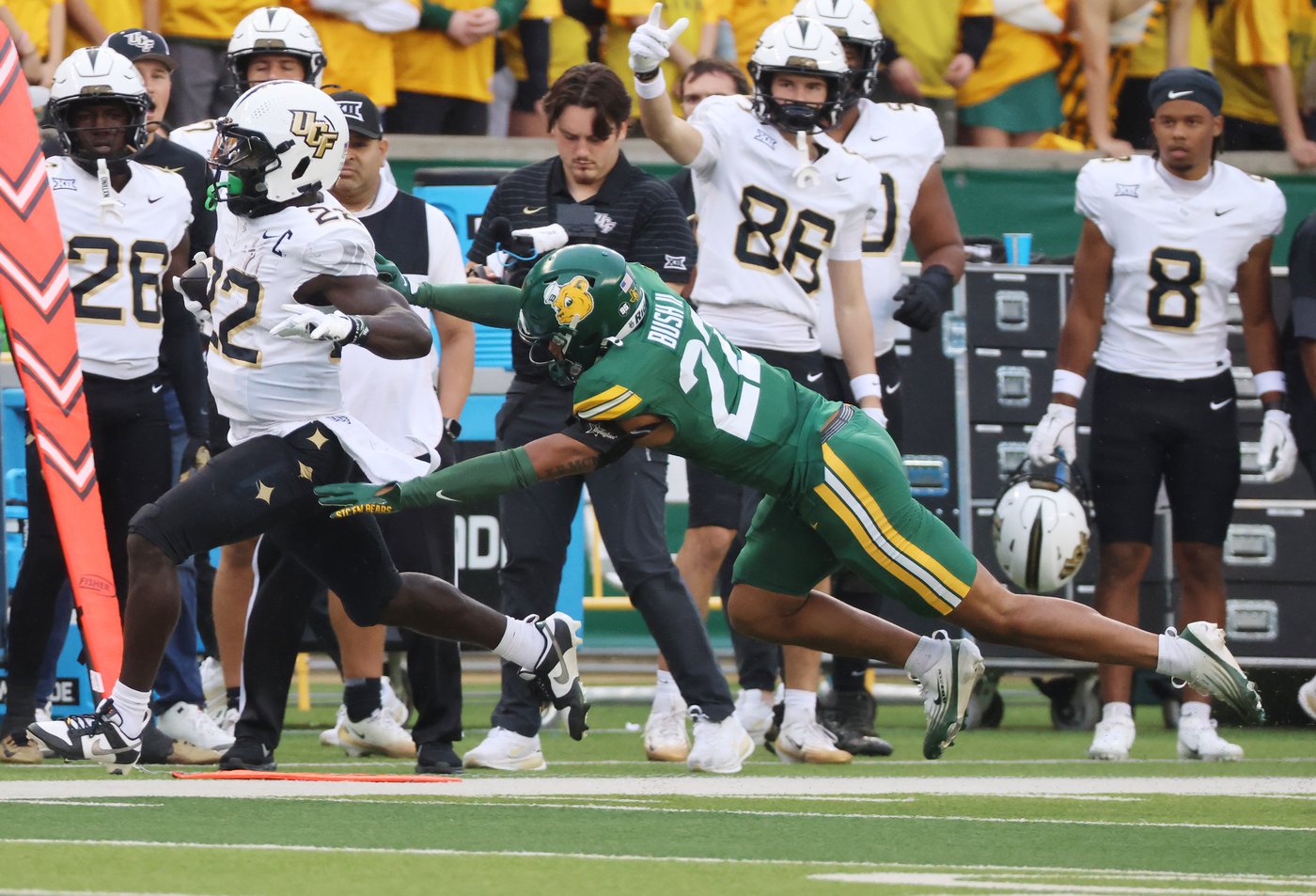 Sawyer Robertson throws for 3 TDs, Caden Knighten rushes for 104 yards and Baylor beats UCF 30-3 | iNFOnews.ca Sawyer Robertson throws for 3 TDs, Caden Knighten rushes for 104 yards and Baylor beats UCF 30-3 | iNFOnews.ca