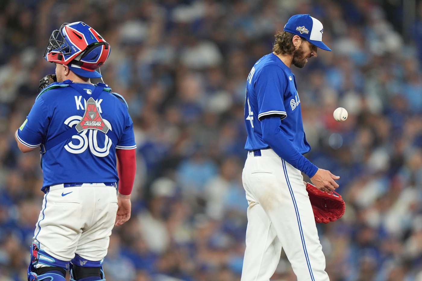 Photo Gallery: Mariners beat Blue Jays in Game 1 | iNFOnews.ca