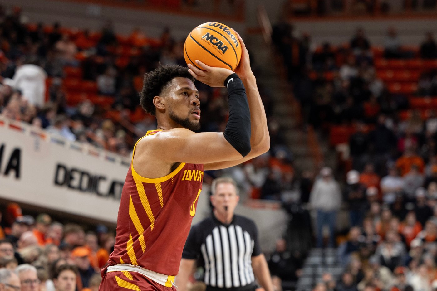 Momcilovic's 29 points lead No. 9 Iowa State past Oklahoma State 84-71 | iNFOnews.ca