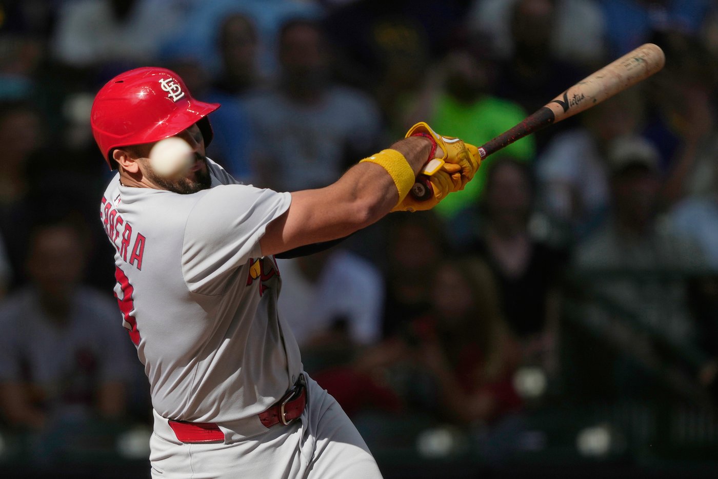 Cardinals finish frustrating trip by beating Brewers 3-2 to snap five-game skid | iNFOnews.ca