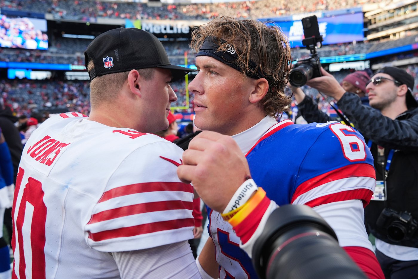 Giants get dominated in all phases as they drop to 2-7 with a 34-24 loss to 49ers | iNFOnews.ca Giants get dominated in all phases as they drop to 2-7 with a 34-24 loss to 49ers | iNFOnews.ca