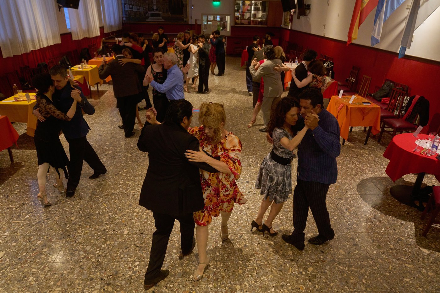 A dance hall in Buenos Aires guarantees tango sessions with professional partners | iNFOnews.ca
