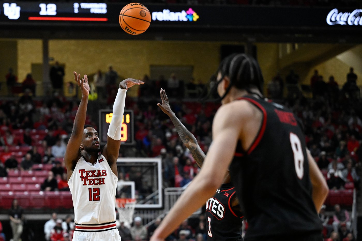 JT Toppin record 6th consecutive double-double as No. 15 Texas Tech beats Utah 88-74 | iNFOnews.ca