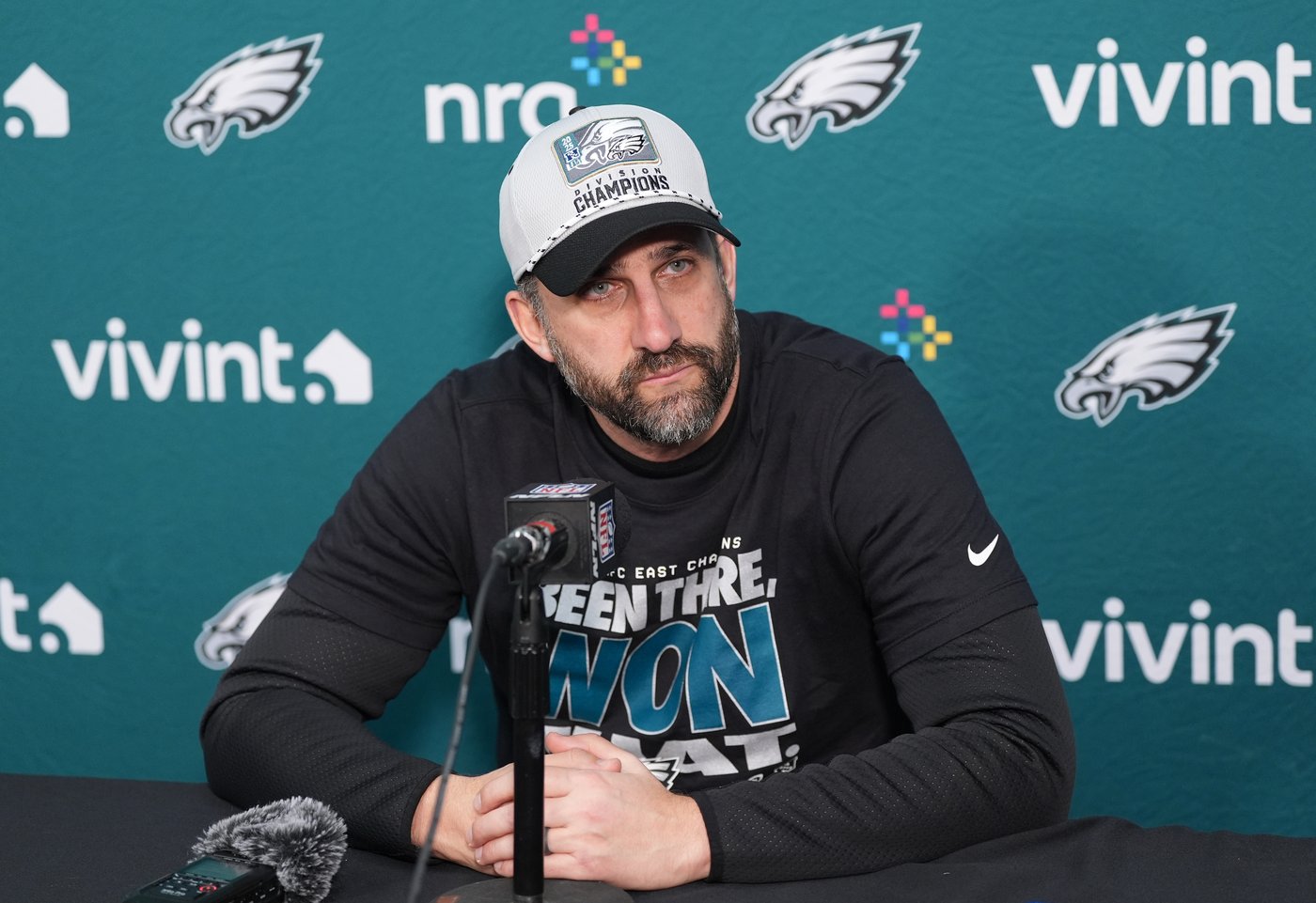 Eagles eye bigger goals after becoming first NFC East team in 20 years to clinch consecutive titles | iNFOnews.ca